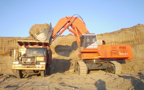 Application of AC70-T3-93G Frequency Inverter on Electric Excavator Transformation